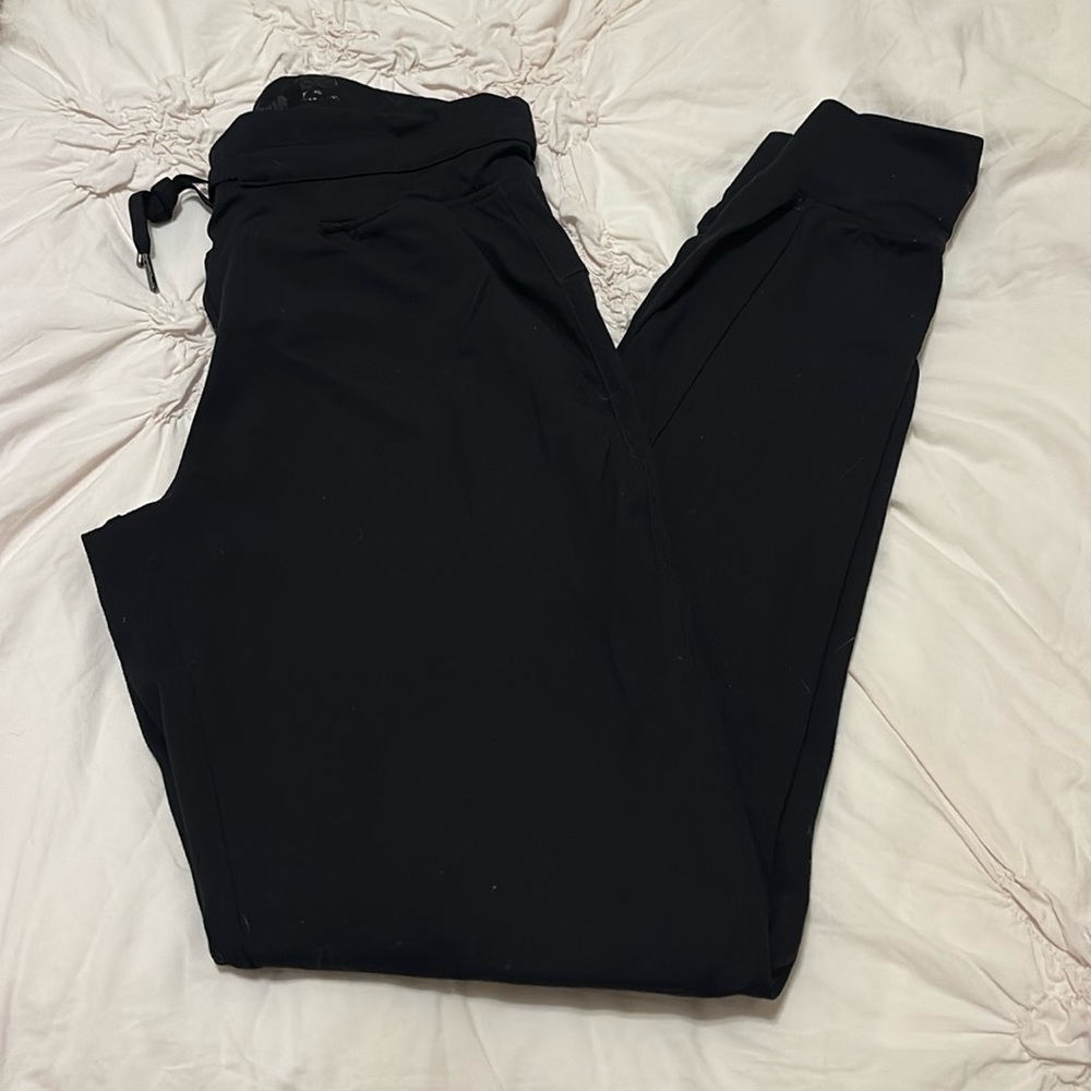Zyia Medium Black Joggers with Pockets